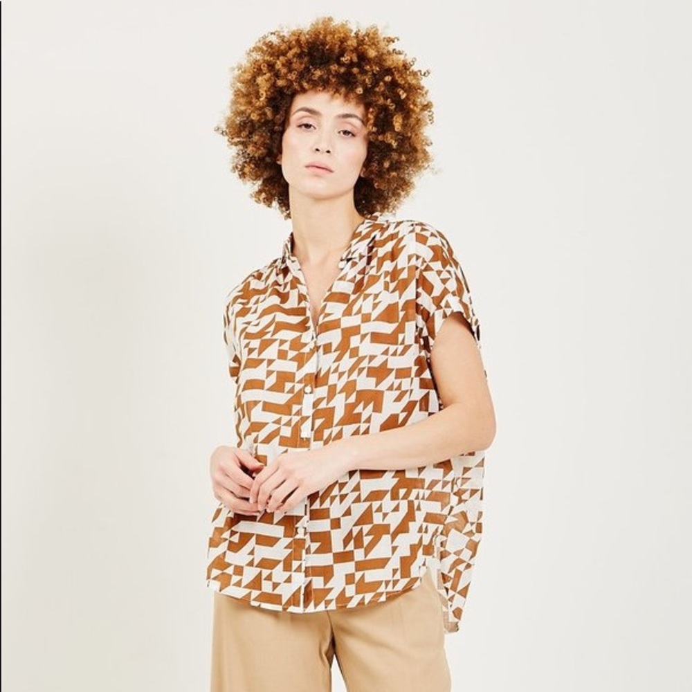 CLOSED - KOSMA BUTTON DOWN SHIRT